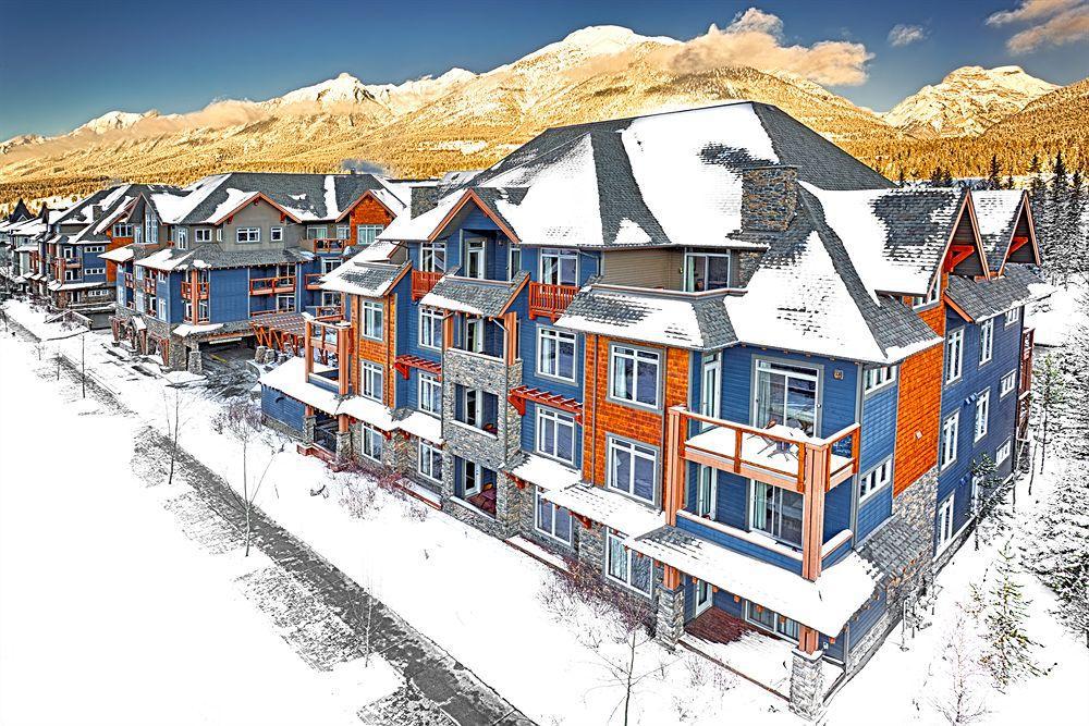 Blackstone Mountain Lodge By Clique Canmore Extérieur photo