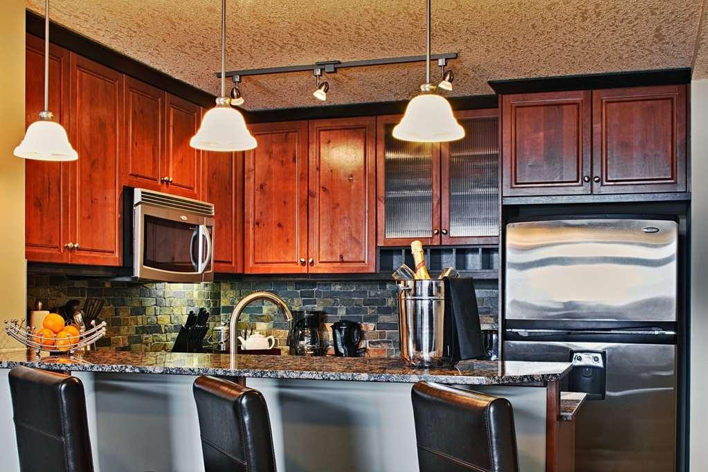 Blackstone Mountain Lodge By Clique Canmore Chambre photo