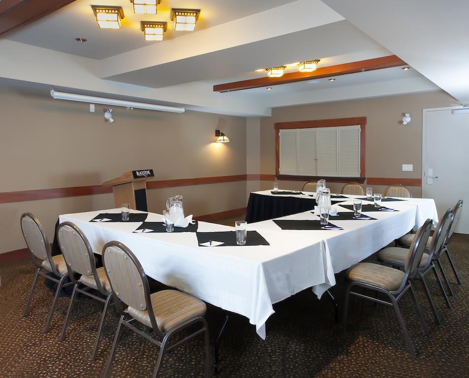Blackstone Mountain Lodge By Clique Canmore Extérieur photo